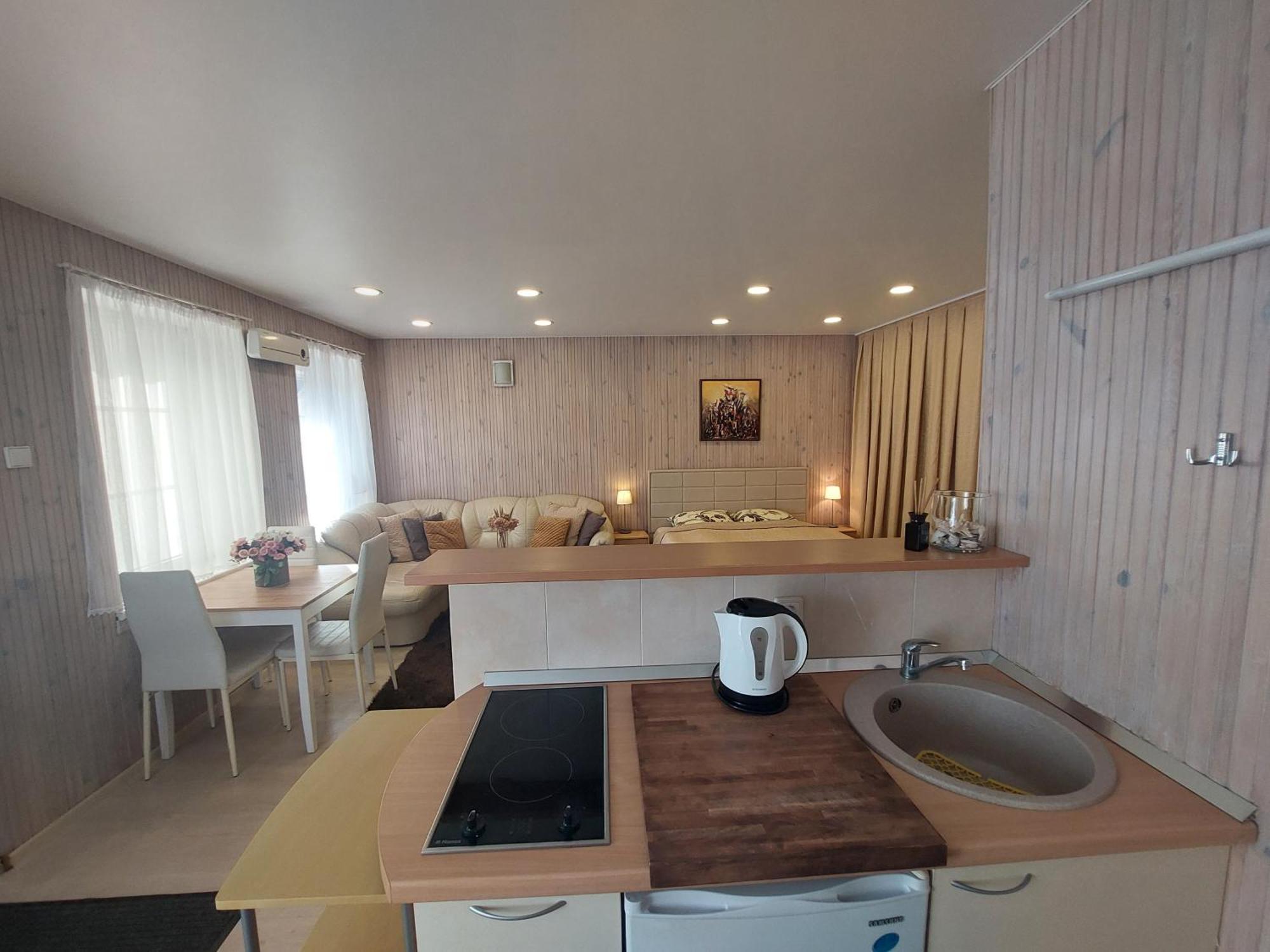 Nida Guesthouse At Loreta الغرفة الصورة